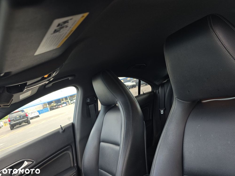 Mercedes-Benz CLA 250 7G-DCT AMG Line - 11