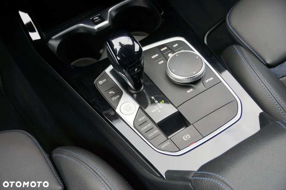 BMW Seria 1 120d xDrive M Sport Shadow - 21
