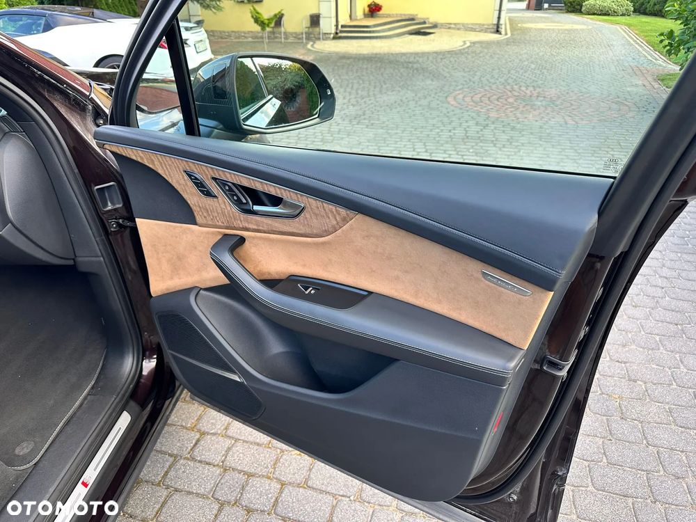 Audi Q7 60 TFSI e Quattro S Line Tiptr - 38