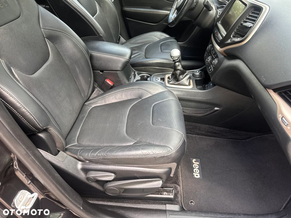 Jeep Cherokee 2.0 Multijet Sport - 28