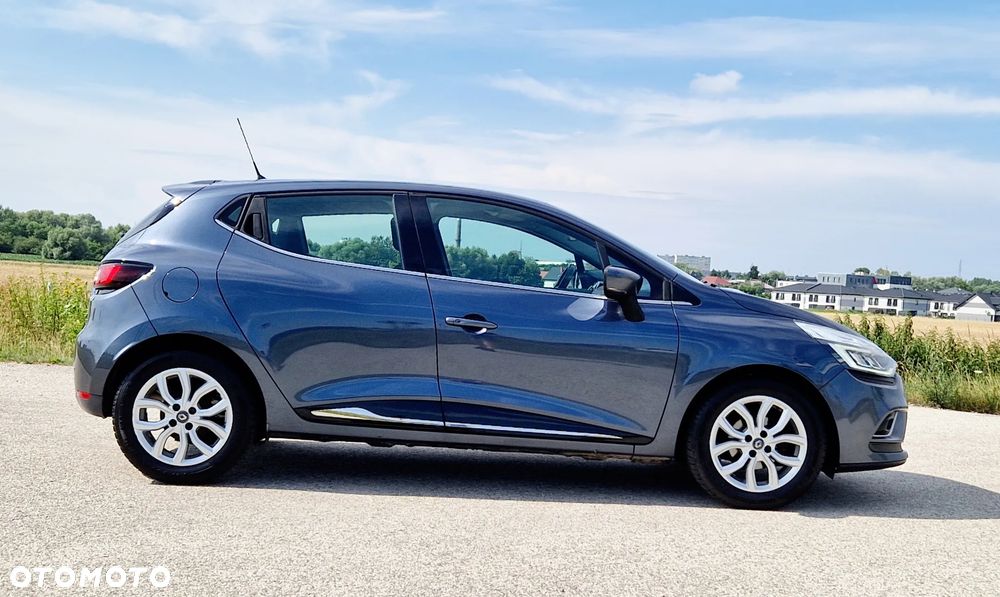 Renault Clio - 9