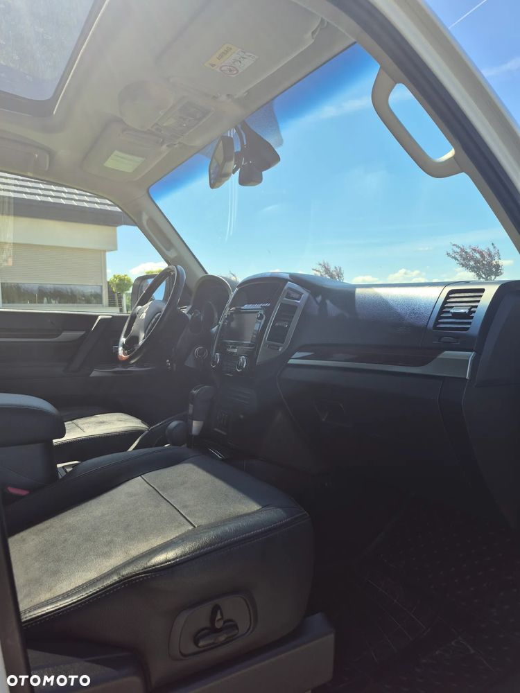 Mitsubishi Pajero 3.2 DI-D Automatik Final Edition - 15