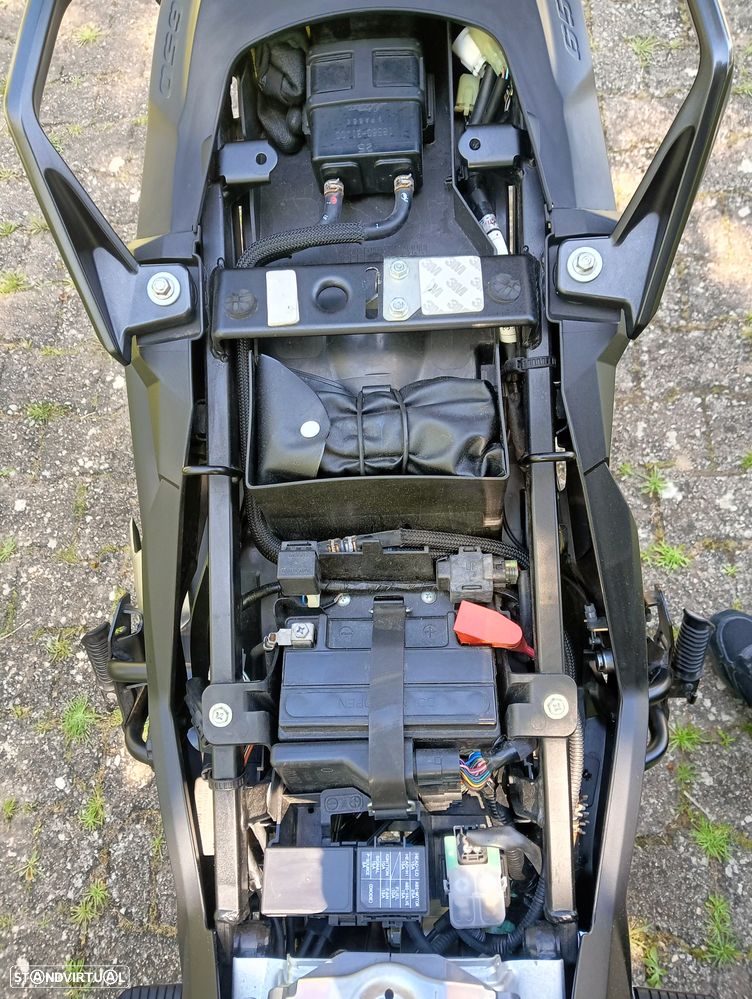 Suzuki DL V-Strom DL 650A - 11