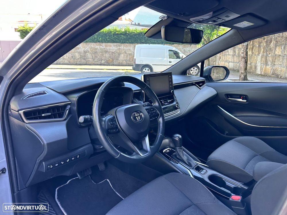 Toyota Corolla 1.8 Hybrid Square Collection - 30