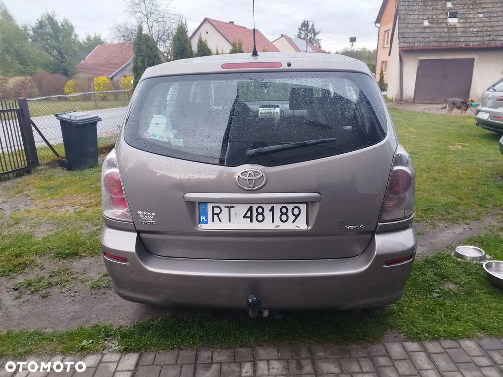 Toyota Corolla Verso 2.0 D-4D Sol - 5
