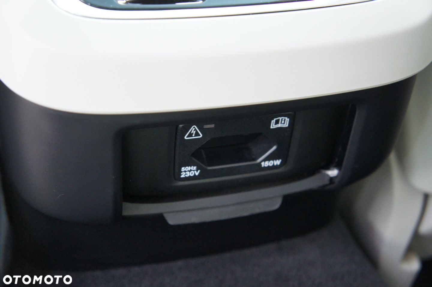 Volvo V90 Cross Country - 23