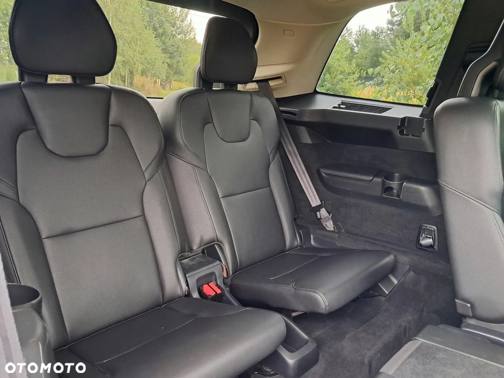 Volvo XC 90 T6 AWD Momentum 7os - 14
