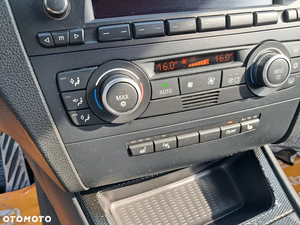 BMW Seria 1 118i Edition Sport - 22