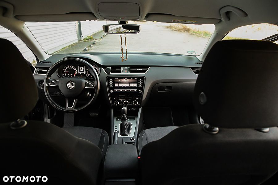 Skoda Octavia 1.6 TDI DSG Soleil - 24