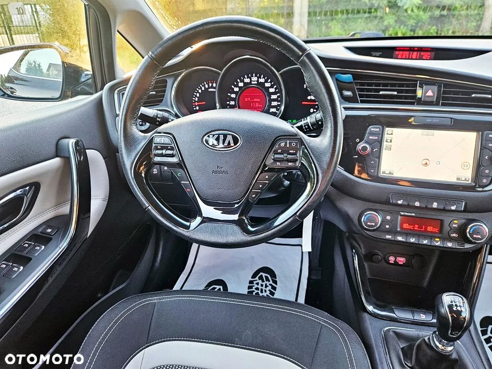Kia Ceed 1.6 GDI Spirit - 16