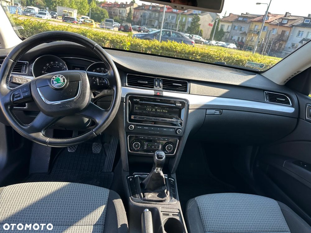 Skoda Superb 2.0 TDI Business - 3