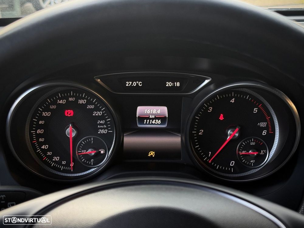 Mercedes-Benz CLA 180 d Shooting Brake Urban - 12