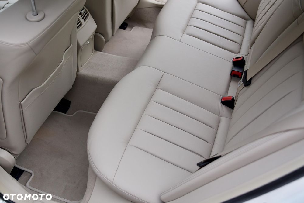 Mercedes-Benz Klasa E 350 4-Matic Avantgarde - 39