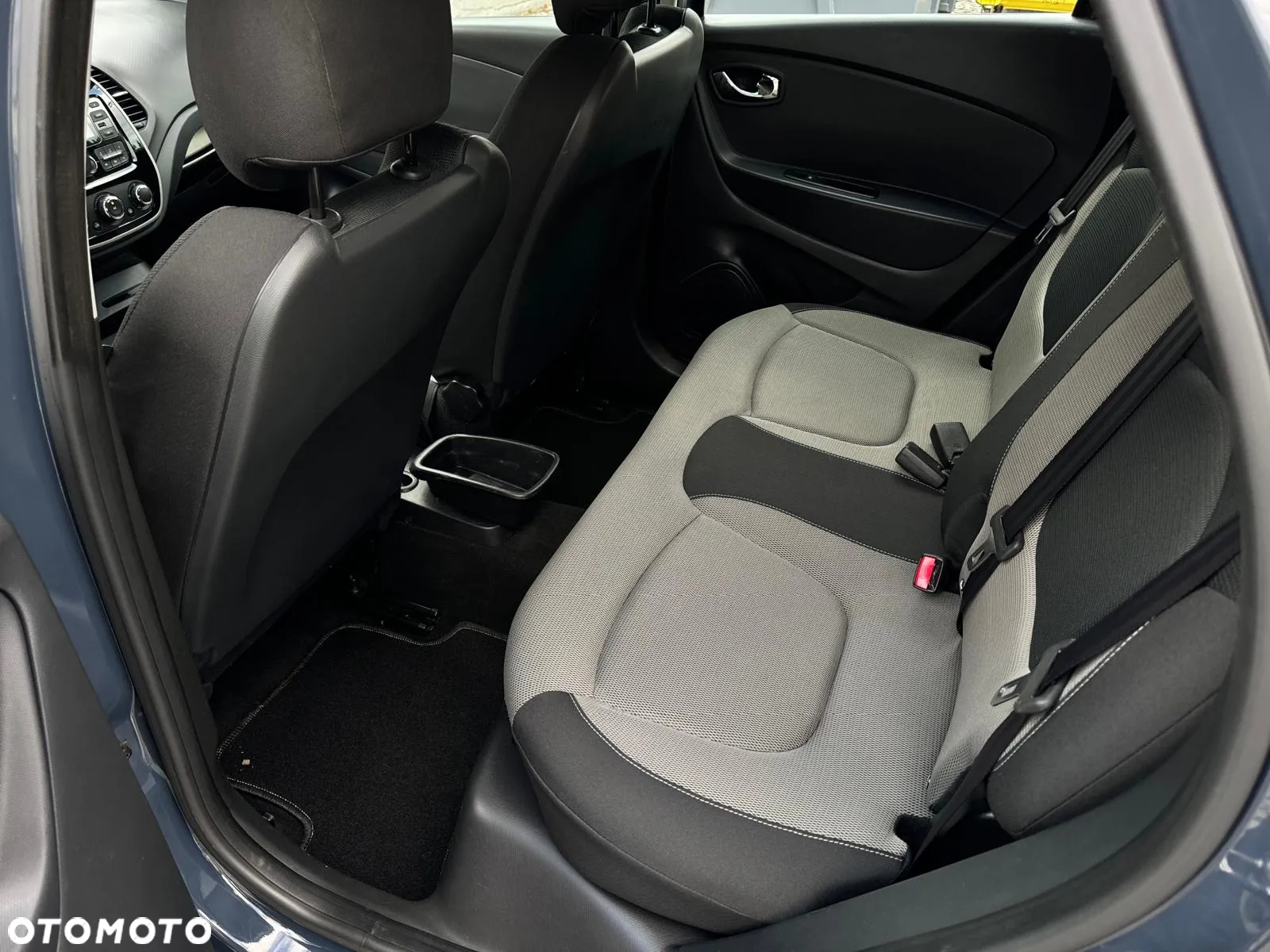 Renault Captur ENERGY TCe 90 Start&Stop Luxe - 30