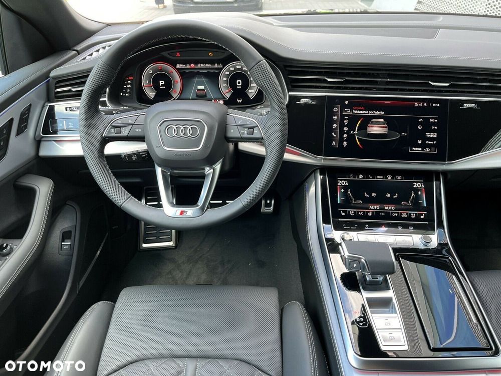 Audi Q8 - 21