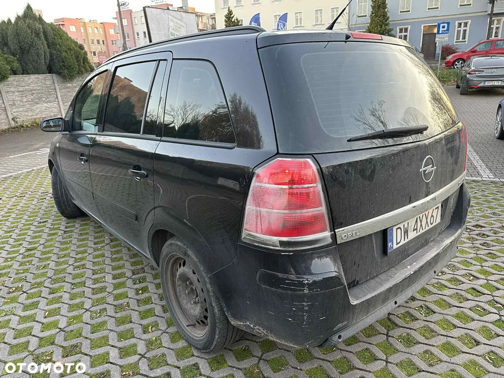 Opel Zafira - 4