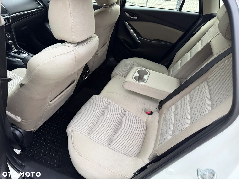 Mazda 6 2.0 SkyMotion - 32