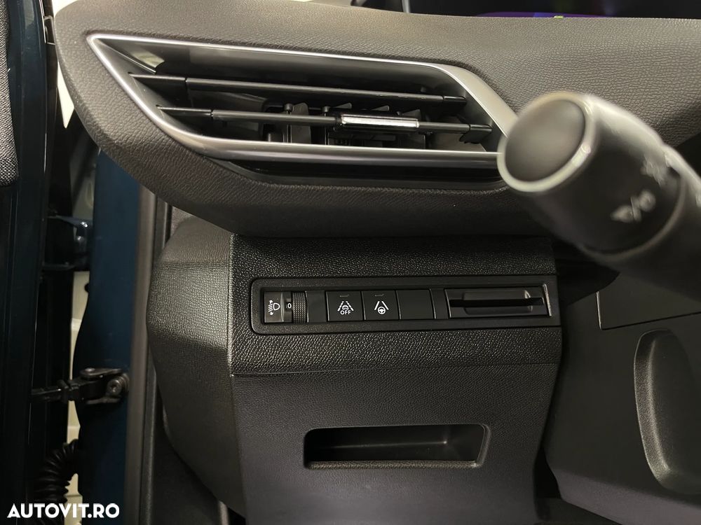 Peugeot 5008 1.5L BlueHDI EAT8 S&S Allure Pack - 31