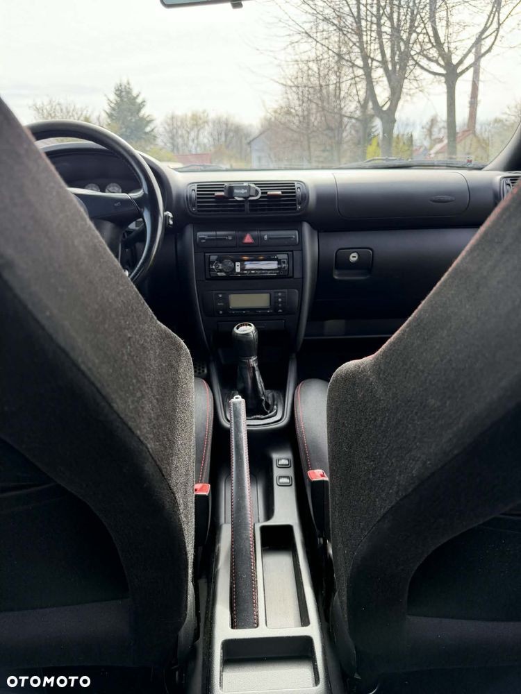 Seat Leon 1.8T Cupra R - 16