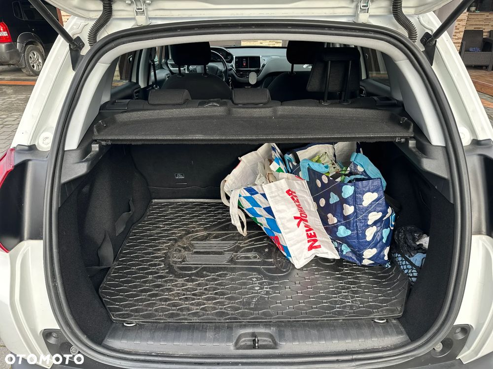 Peugeot 2008 - 12