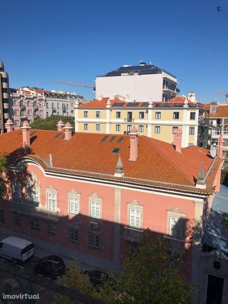 Quarto - localizado em São Sebastião Lisbon - Grande imagem: 3/15
