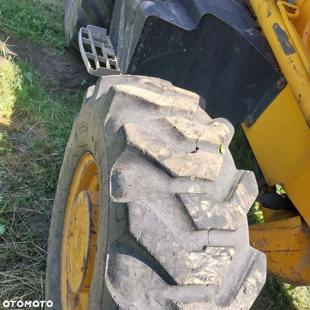 JCB 3CX - 8