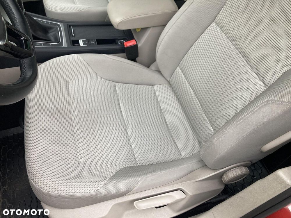 Volkswagen Golf 1.2 TSI BMT Comfortline - 16
