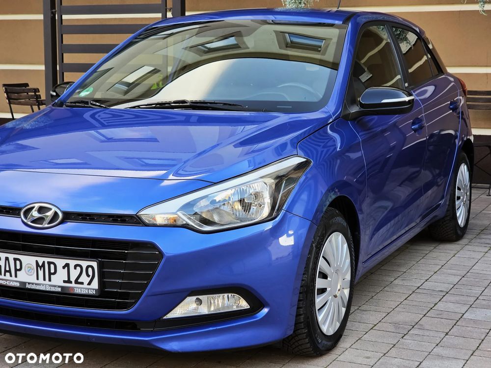 Hyundai i20 1.2 Passion - 19