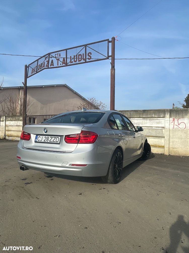 BMW Seria 3 328i xDrive AT - 6