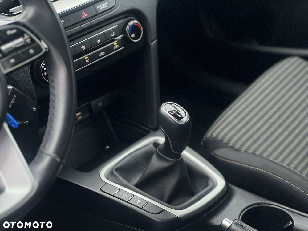 Kia XCeed 1.0 T-GDI M - 14