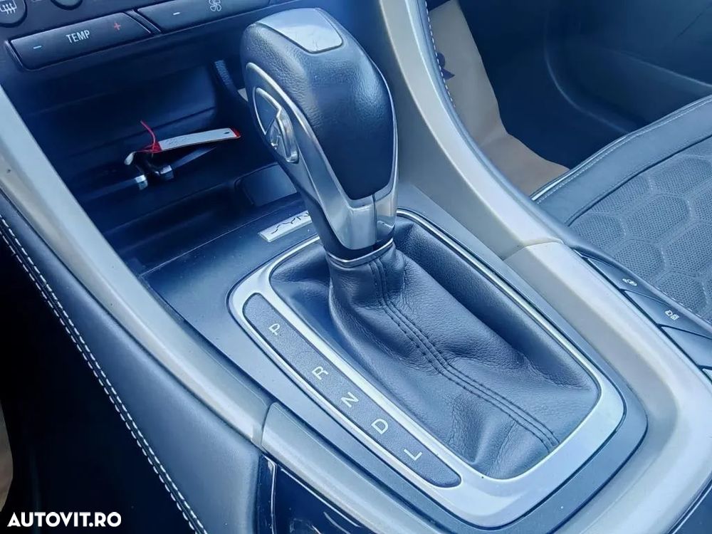 Ford Mondeo - 24