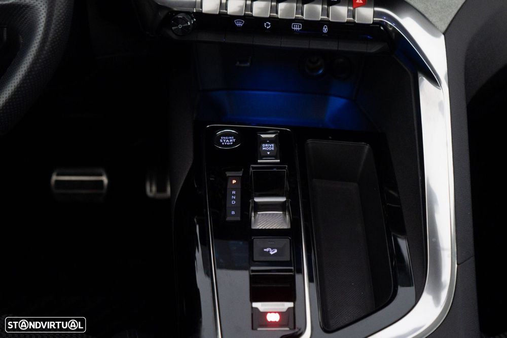 Peugeot 3008 1.6 Hybrid4 GT e-EAT8 - 20