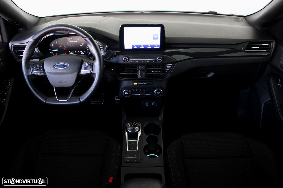 Ford Focus SW - 18