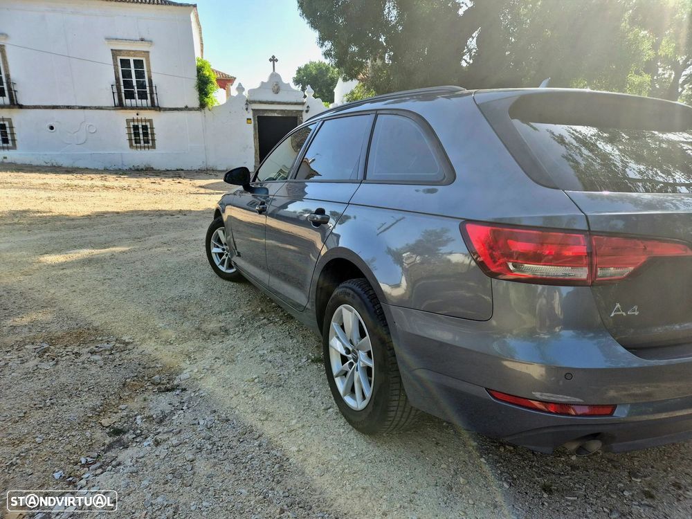 Audi A4 Avant 2.0 TDI Business Line - 28