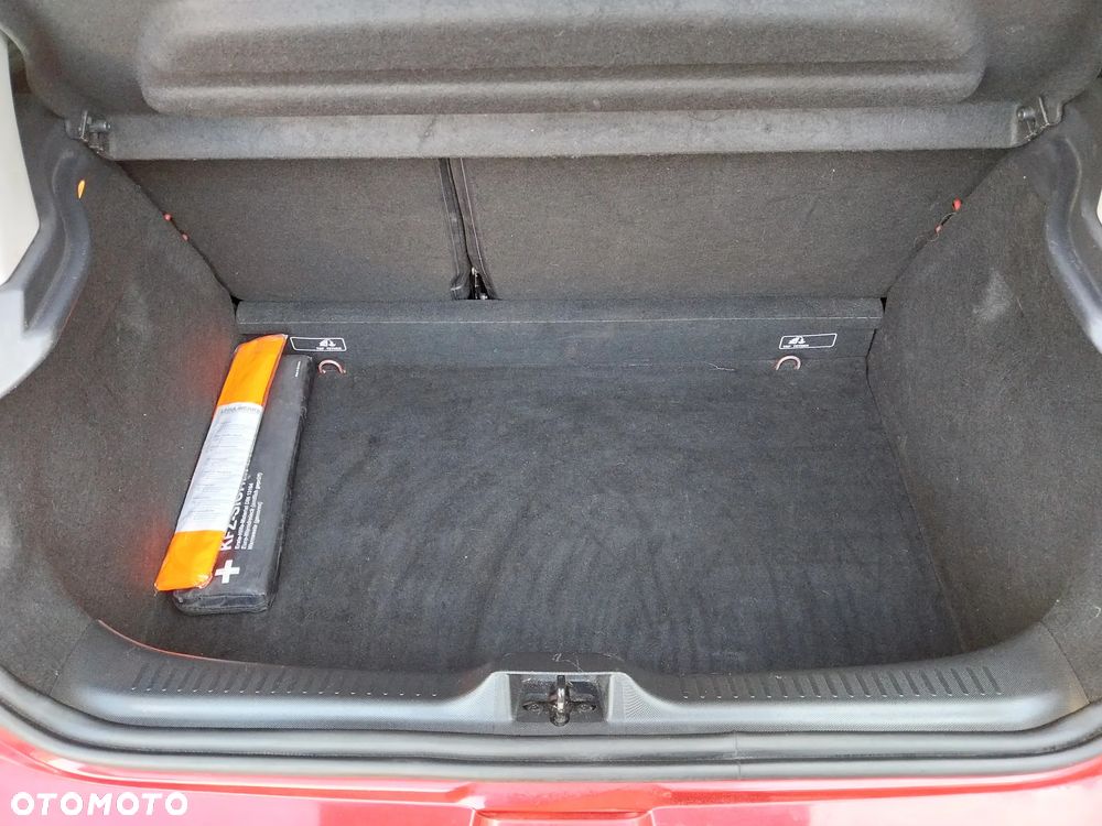 Renault Clio 1.2 16V 75 Business - 13