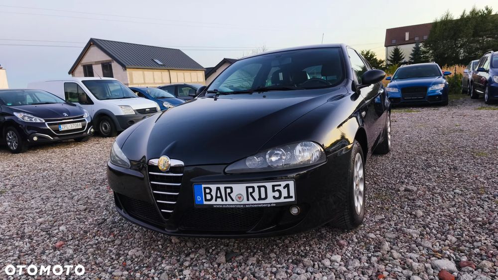 Alfa Romeo 147 - 2