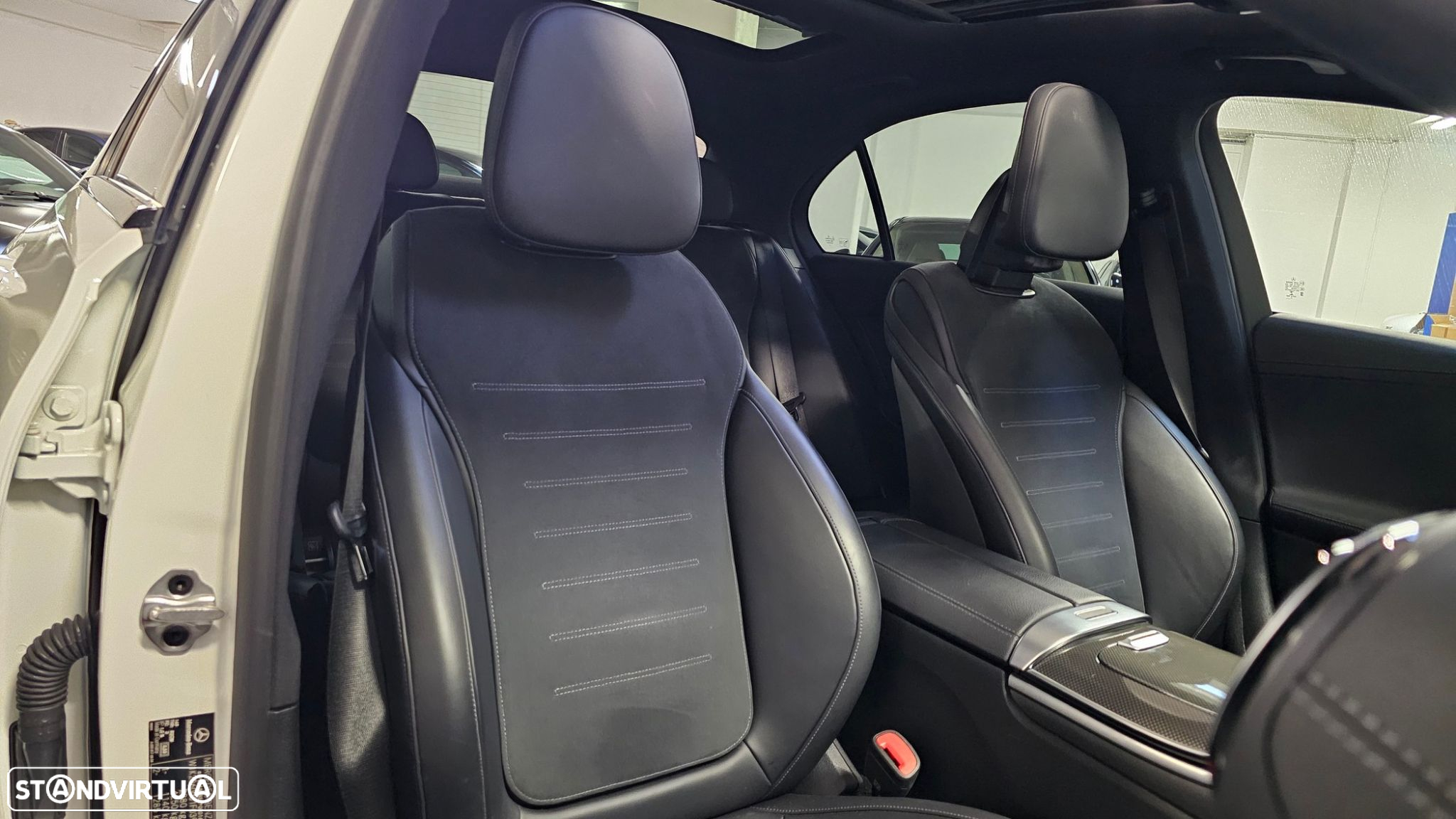 Mercedes-Benz C 300 d AMG Line - 34