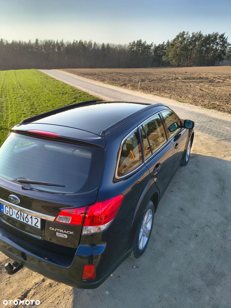 Subaru Outback - 36