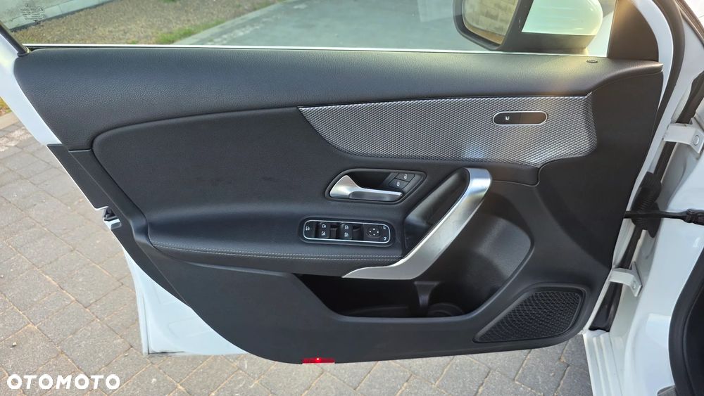 Mercedes-Benz Klasa A 200 Advanced Progressive - 24