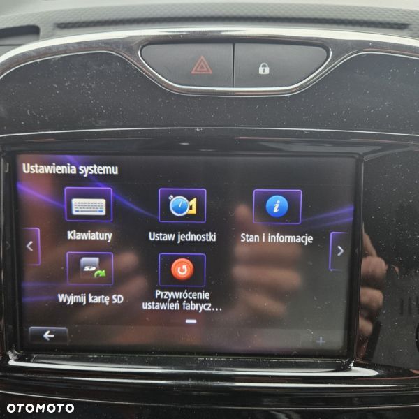 Renault Captur 1.2 Energy TCe Zen EDC EU6 - 17