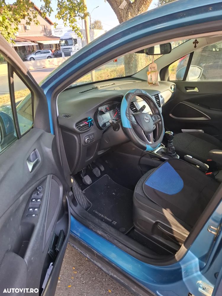 Opel Crossland X 1.2 Start/Stop Enjoy - 2