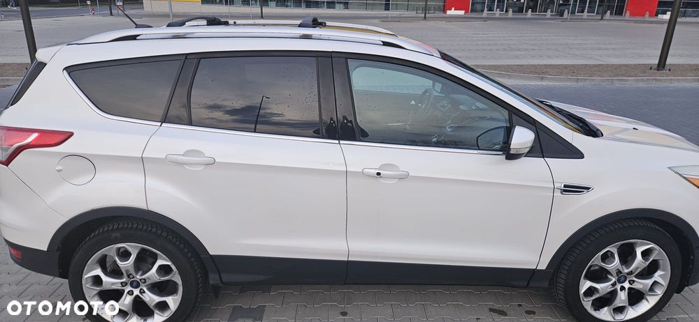 Ford Escape 2.0 EcoBoost AWD Titanium - 3