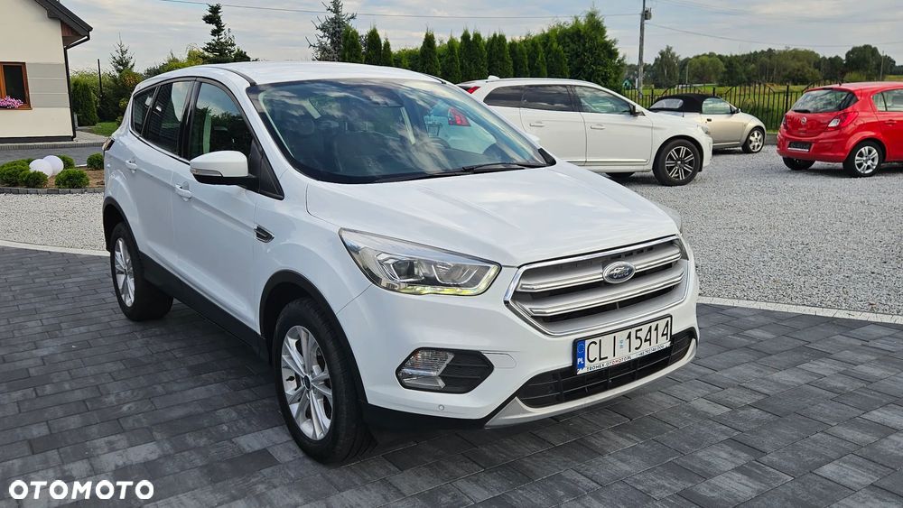 Ford Kuga - 1