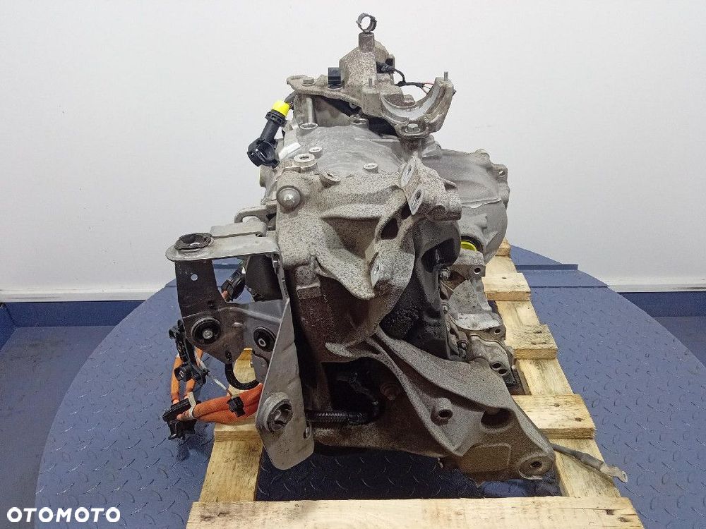 BMW IX I20 XDRIVE40 SILNIK ELEKTRYCZNY TYLNY 5B60B51 5B607D3 - 4