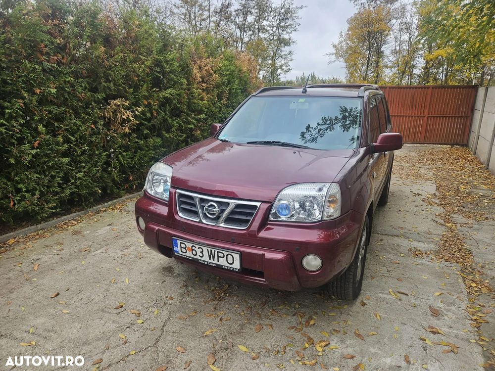 Nissan X-Trail 2.0 Elegance Aut - 1