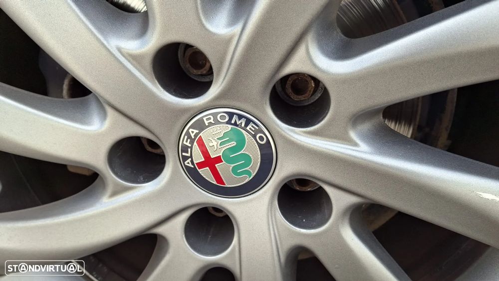 Alfa Romeo Giulietta 1.6 JTDm Distinctive - 13