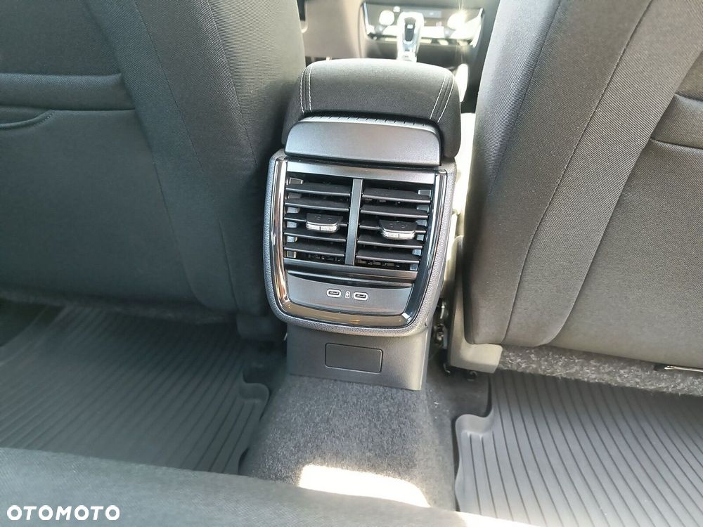 Skoda Kamiq 1.5 TSI Drive DSG - 23