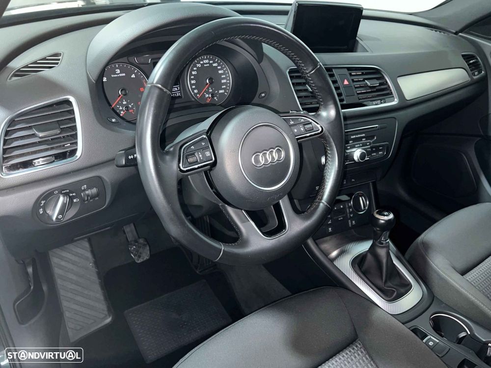 Audi Q3 2.0 TDI Design - 7