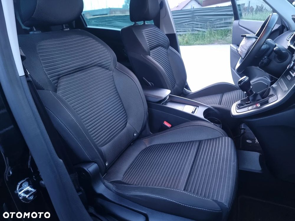 Renault Scenic Energy dCi 110 S&S Paris - 29