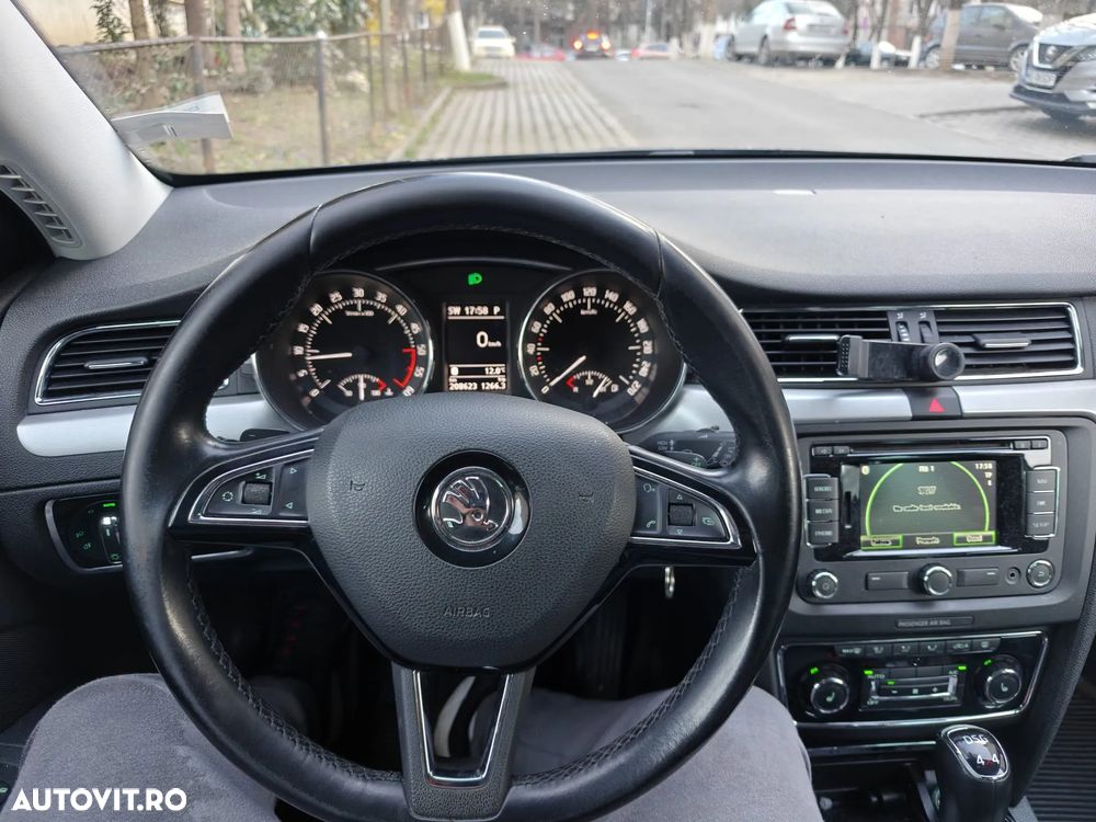 Skoda Superb 2.0 TDI 4X4 Ambition - 7